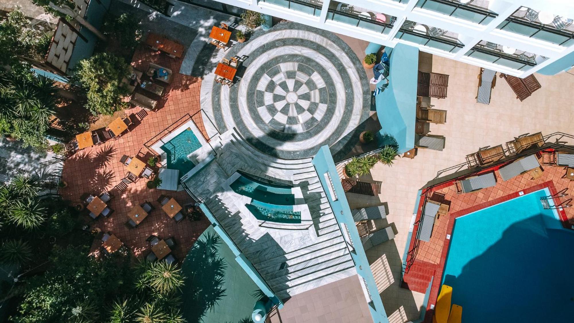 Отель Santa Marina Unique 4*